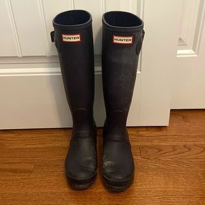 Navy Blue Hunter Rain Boots